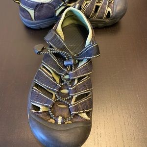 Boys Keen sandals